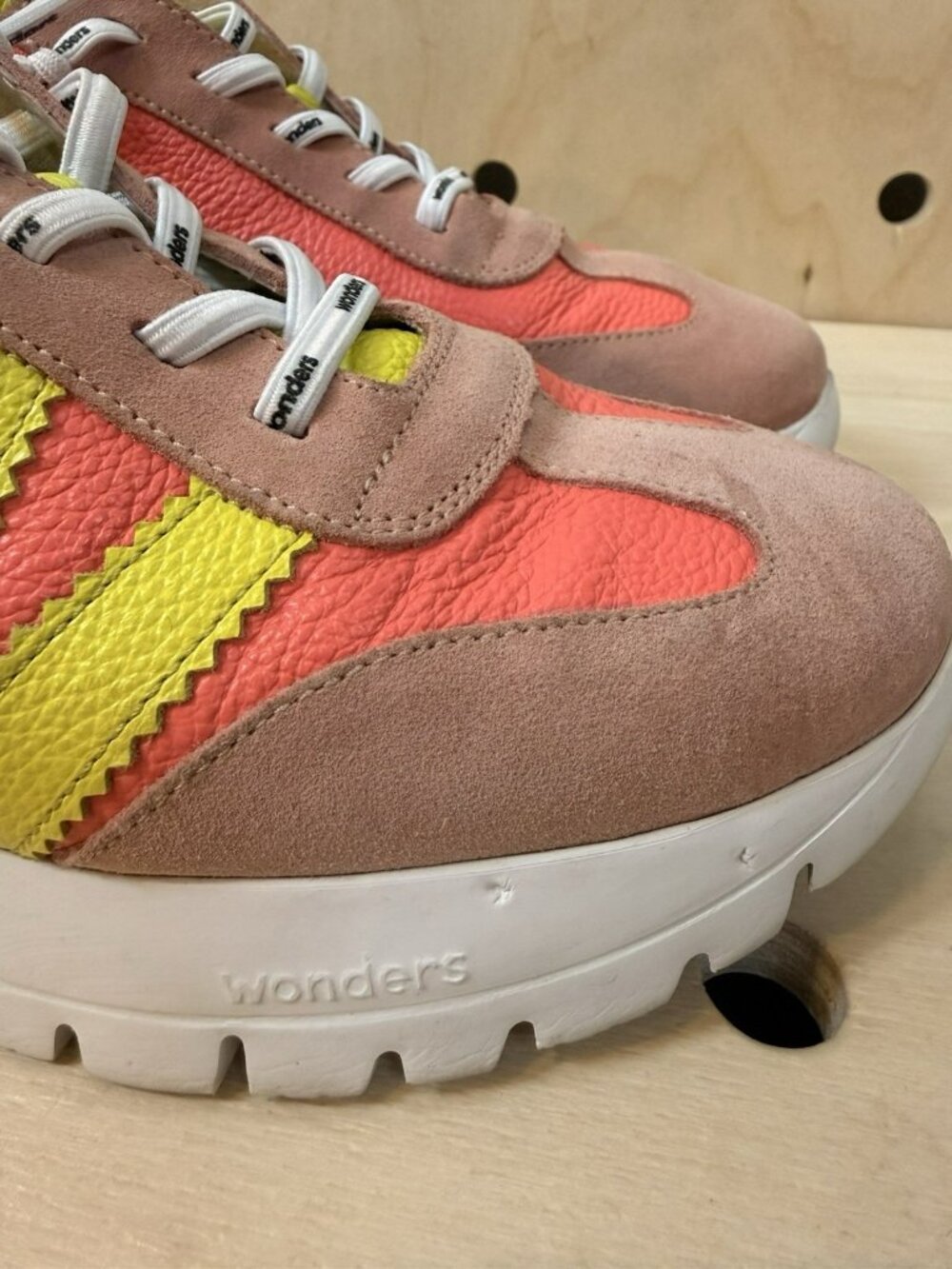 $250 Wonders Racing Coral Combo Racers Running Shoes Leather Wondersfly Gel - Picture 6 of 11